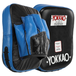 Лапа боксерская изогнутая тренировочная кожа YOKKAO YKO-217 2шт цвета в ассортименте