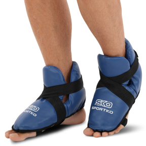 Футы защита стопы для для кикбоксинга и тхэквондо искусственная кожа SPORTKO ЗС1 SP-4707 S-L цвета в ассортименте