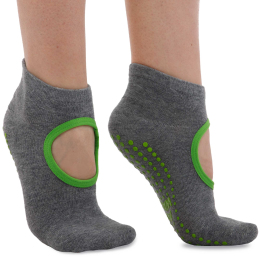 Шкарпетки для йоги з закритими пальцями MadWave M135001017W розмір 36-40 сірий