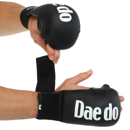 Накладки (перчатки) для карате DADO KM600 S-L цвета в ассортименте